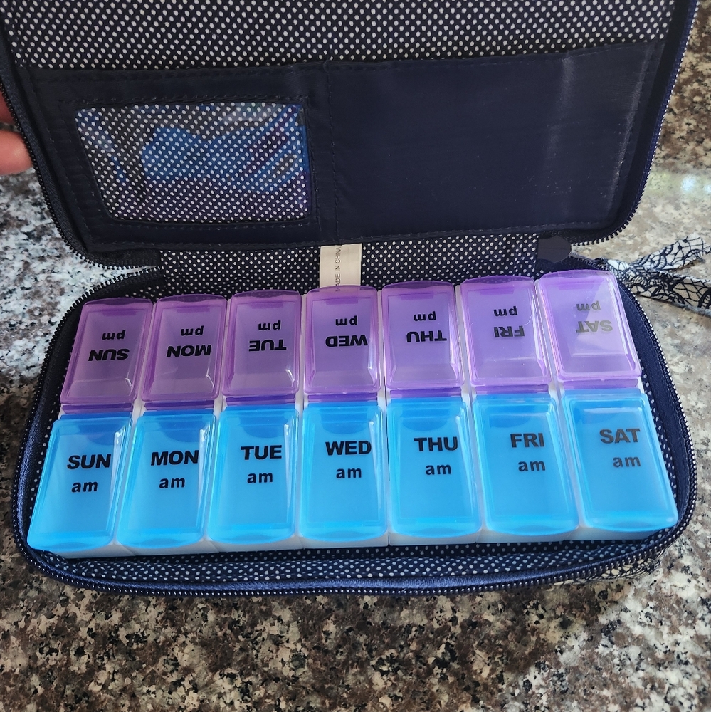 Weekly Pill Organizer 2 Times a Day, Zumd Pill Box 7 Day